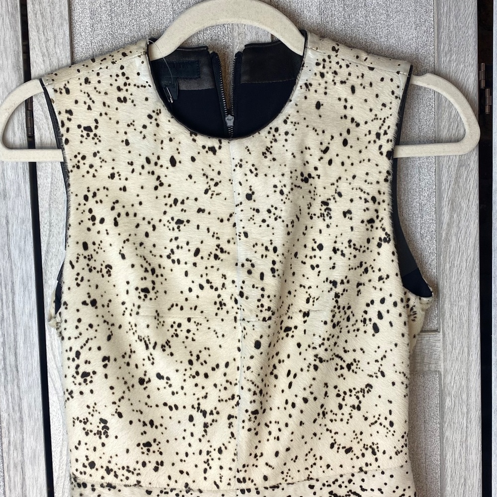 $5,500 Burberry Sleeveless Sheath Leather Dress - Picture 13 of 14